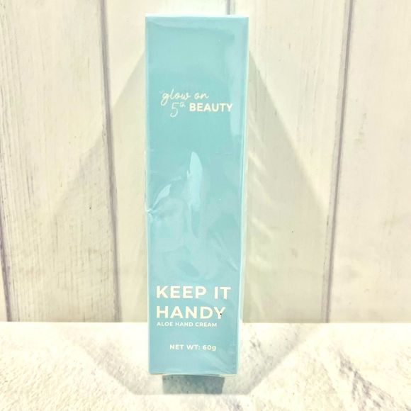 Glow on 5th beauty Keep It Handy Aloe Hand Cream brand new in sealed box - Picture 1 of 9